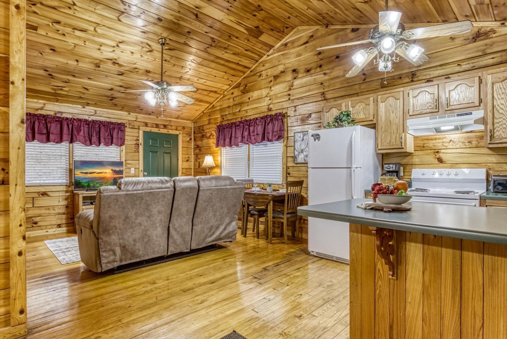 Romantic Retreat Гетлинбург Екстериор снимка