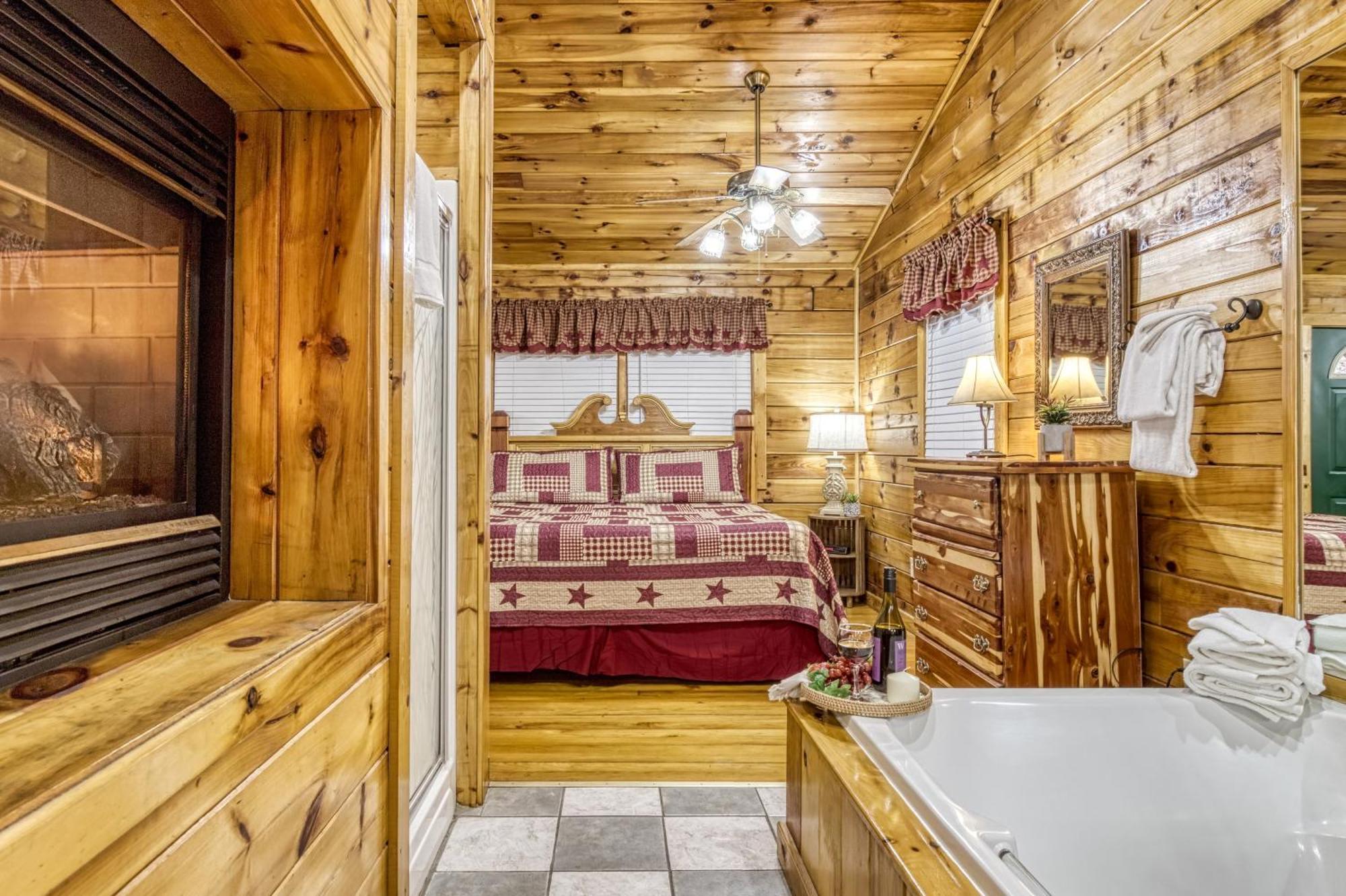 Romantic Retreat Гетлинбург Екстериор снимка