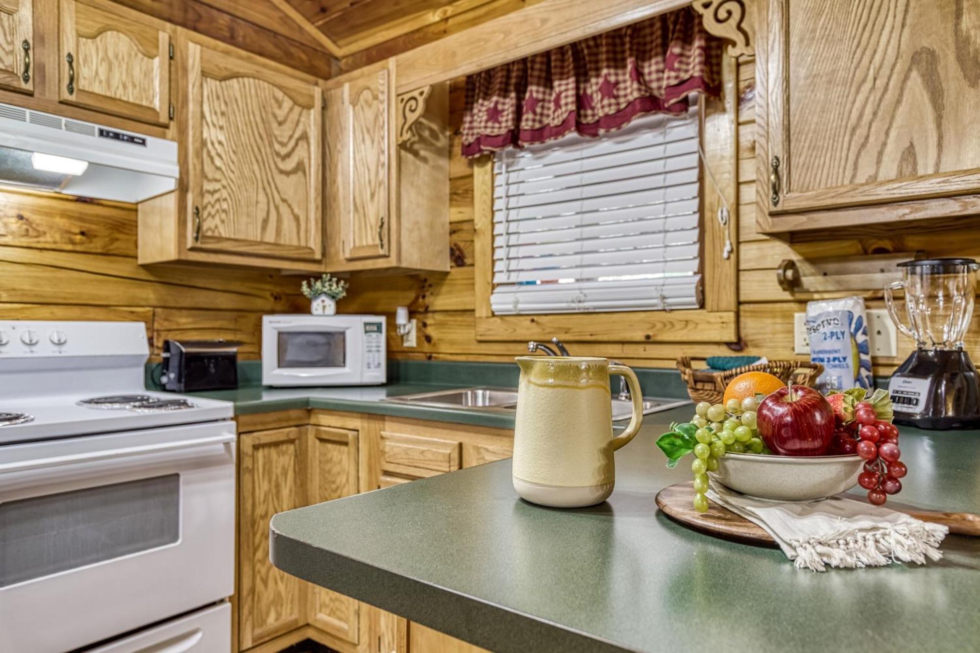Romantic Retreat Гетлинбург Екстериор снимка