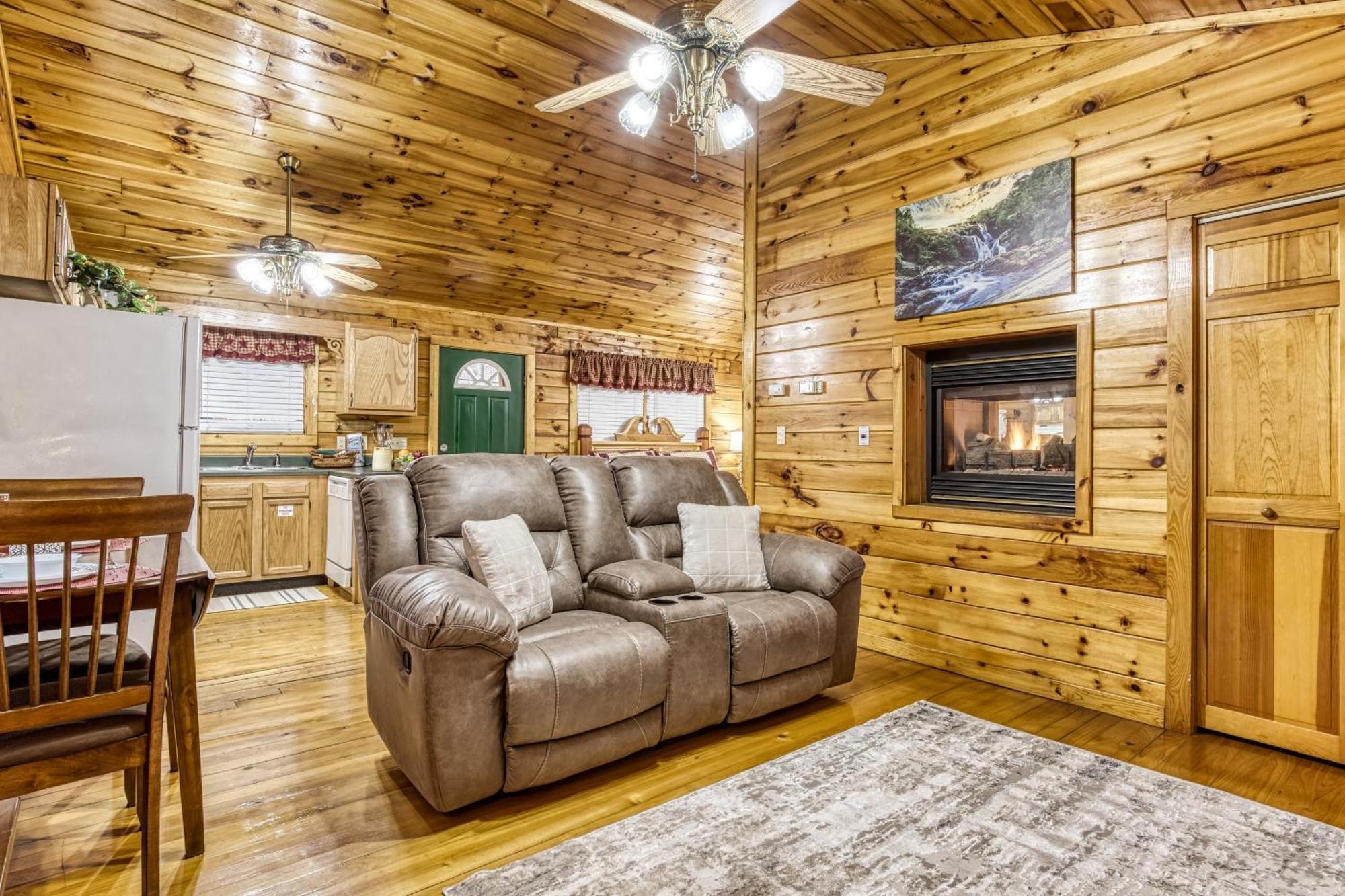 Romantic Retreat Гетлинбург Екстериор снимка