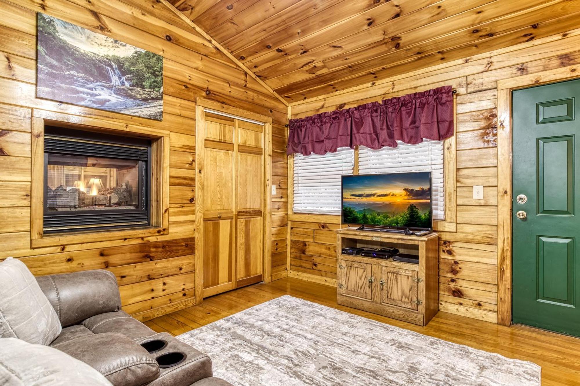 Romantic Retreat Гетлинбург Екстериор снимка
